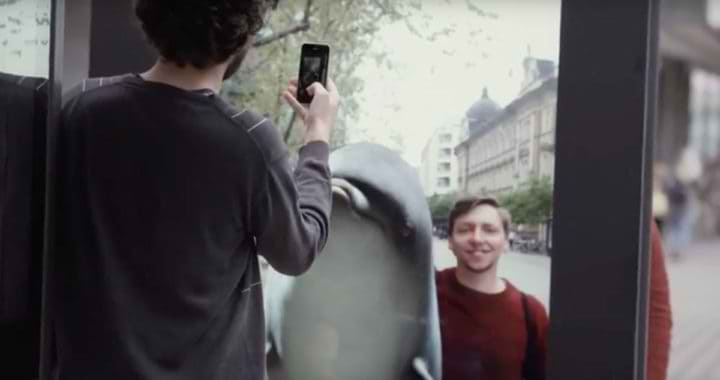 A1 Stuns Passersby with Augmented Reality Bus Shelter Advertising